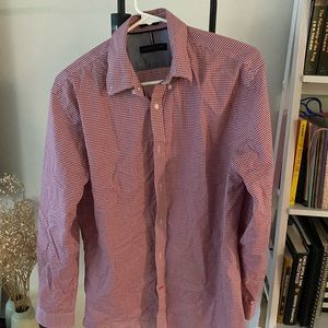 Red checkered men’s button down